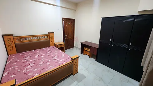 Sharjha Alnadha room available for rant