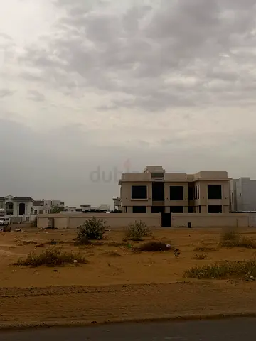 Direct from owner modern big villa (no commission)