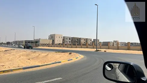 A large plot of land for sale for a detached house in Al-Surra project.