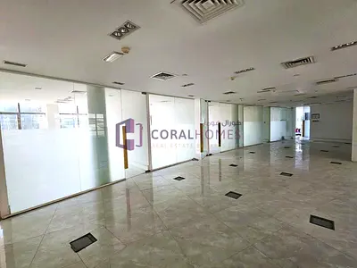 مبنى مكاتب واسع في 204 كيلوواط | موقع متميز