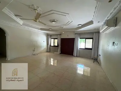 Villa for sale in Al-Yash area, Wasit suburb. The villa is located on a corner lot with two street frontages.