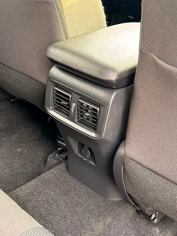 صورة 17 لـ 2023 Toyota RAV 4
