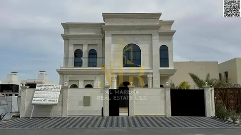 Two-story villa with a rooftop terrace and a private annex for sale. Freehold ownership available to all nationalities. The villa includes water, elec