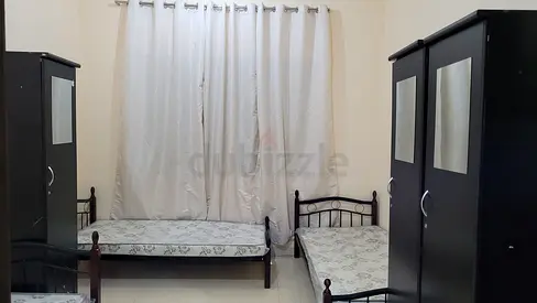 Executive Male Bed Space available in Muweilah Sharjah for Pakistani or north Indian Muslims