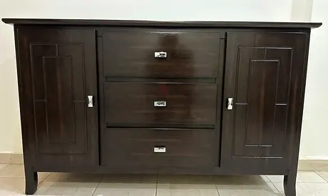 For sale: My dark wood sideboard cabinet – 3 drawers  2 doors