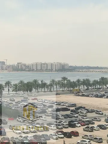 شقة للإيجار – الخان، الشارقة