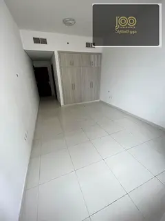 Spacious 1-bedroom apartment with a living hall and open view in Rashidiya 3 on Khalifa Street, 2 ba