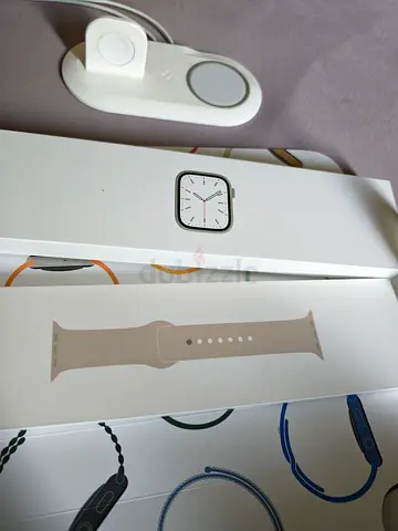 Apple Watch Series 7 bands in original packaging  (41mm) – Starlight | eSIM + شبه جديدة بس