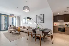 Bright &amp; Spacious 2BR | Prime Downtown Location