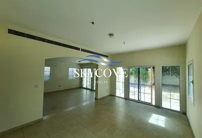 Standalone Villa | 6910sqft | Huge L-Shaped Garden