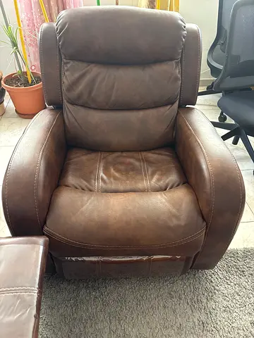Comfortable Brown Recliner Chair 1 seat + 3 seat