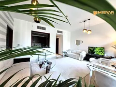 Fully Furnished | 1 Bedroom + 2 Bathrooms | Corner Unit | High Floor | Balcony with Boulevard View |