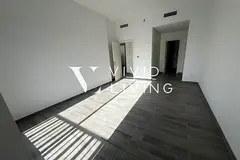 Balcony with Pool View | Ellington | Premium
