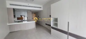 Fitted Kitchen Appliances || Ready To Move spacious Studio Apartment