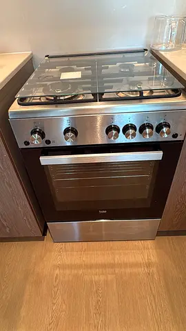 Gas Stove and Oven Combination