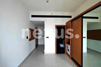 Studio | Semi Fitted | High Floor