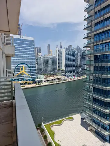 Furnished | Canal Views | Middle Unit | Spacious