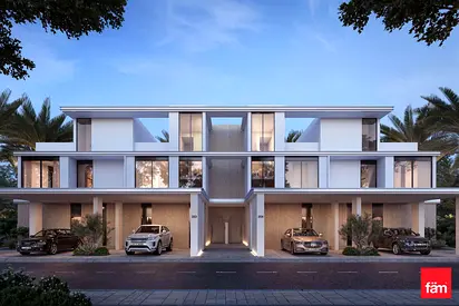 Luxury 4br Townhouse | Prime Location | Below Op