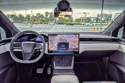 صورة 10 لـ 2024 Tesla MODEL X