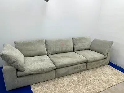 Like new condition pan emirates pianca sofa