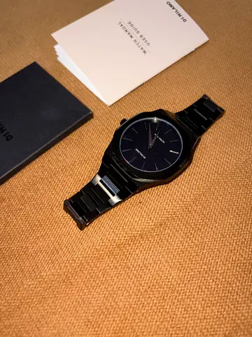 Selling a replica (not original) D1 Milano ultra-thin watch.( no box )