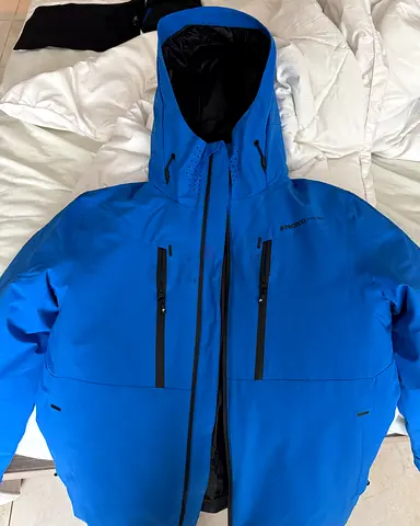 Ski/Snowboarding Jacket + Gloves