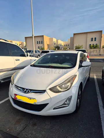 Perfect condition Hyundai Elentra 2014 model used car.