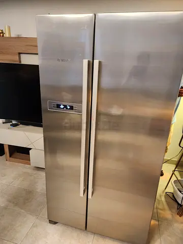 Bosch series 8 refrigerator freezer side by side freestanding