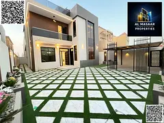 Own a residential/commercial villa on the main street, featuring 6 rooms, a rooftop terrace, and a g