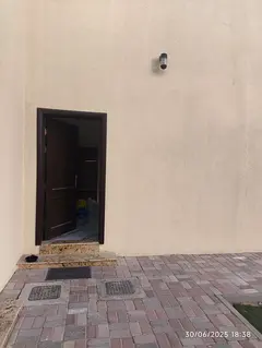Room for Rent in Al Barsha South 2.                   ( no commission)