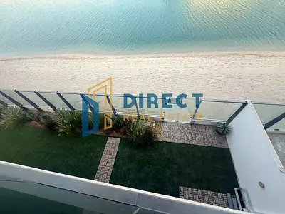 Luxury Waterfront Villa in Sharjah – Ready to Move In with Direct Sea View