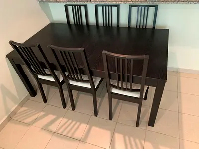 IKEA 6-8 seater extendable dining table