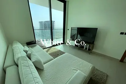 Furnished | High Floor | Flexible Cheques