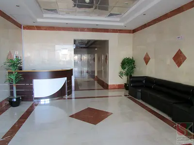 One Month Rent Free-Spacious 2 BR Flat