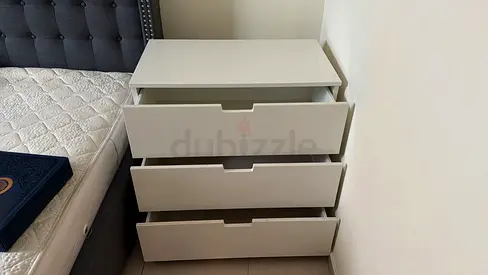 Modern 2x large White 4-Drawer Chest of Drawers