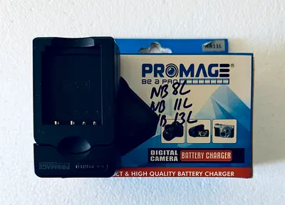 Digital camera battery charger