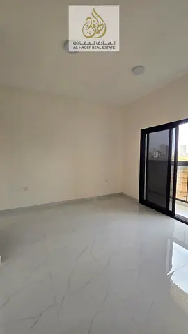 بناية جديدة اول ساكــــــــن  بمنطقة العاليا علي الشارع الرئيسي  قريب جدا من شارع الشيخ محمد بن زايد  غرفتين وصالة 2حمام مع بلكونة  السعر 43 الف علي 4