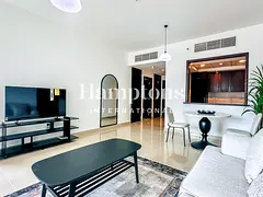 Mid Floor | Boulevard View | Large Layout