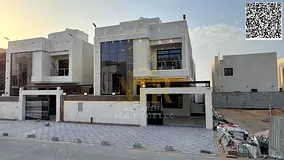 Villa directly from the owner, personal finishing, on a main street, close to all services, freehold