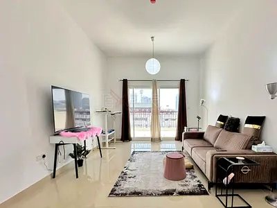 Open-Plan Living | City and Skyline Views | Ready to Move In