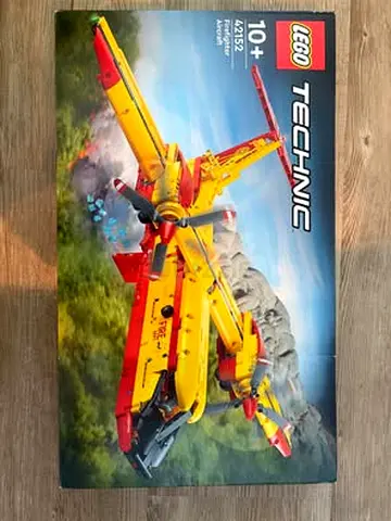 FLASH SALE BRAND NEW LEGO 42152 TECHNIC FIREFIGHTER AIRCRAFT