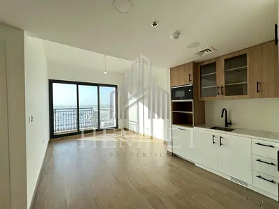 Open Views | Bright Unit | Modern Layout