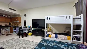 3 person required to share a large studio