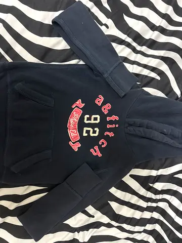 Abercrombie and fitch kids size small