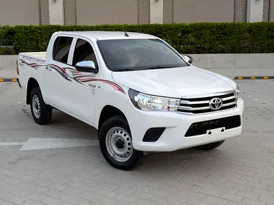 2022 Toyota Hilux GL 2.7 L  4X4 Automatic - Original paint - GCC Specs Dual Cab Pickup |