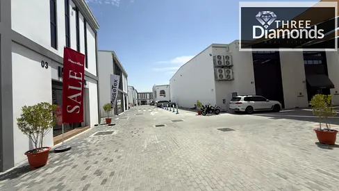 !! ROAD FACING UNIT !! FULLY FITOUT WAREHOUSE !!