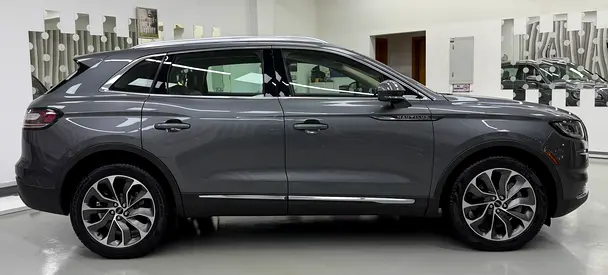 2022 Lincoln NAUTILUS 照片 4