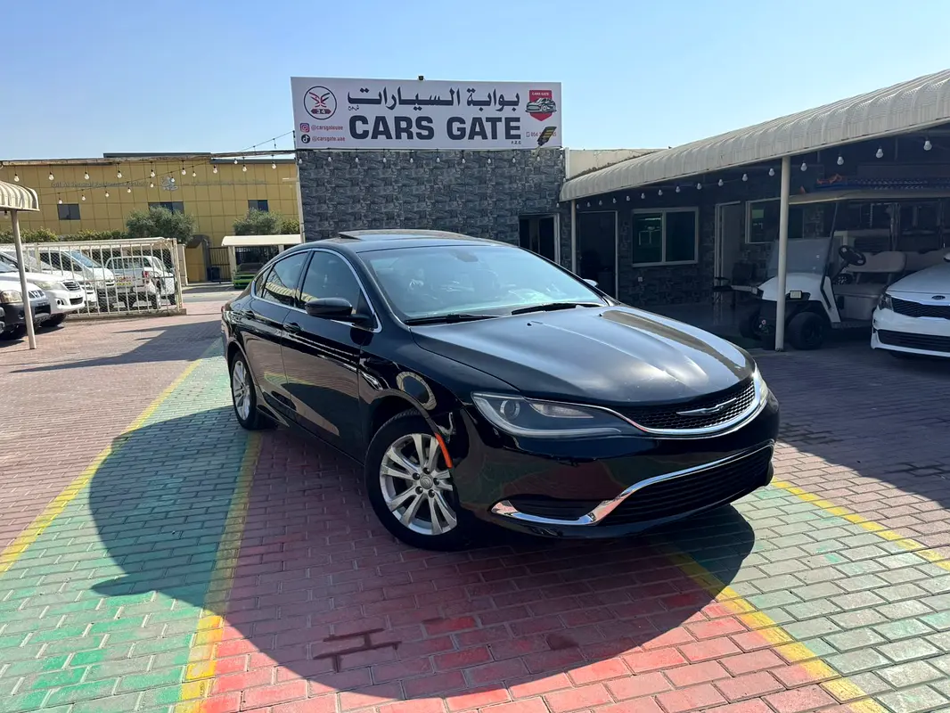 Chrysler 200 2015 — photo 1 of 14