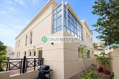 Spacious 4-Bedroom Villa | Prime Location | Jumeirah 3