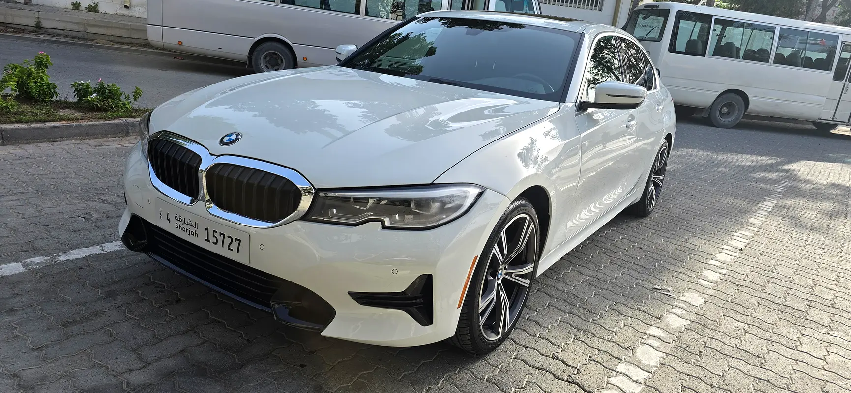 BMW 3-Series 2021 — photo 1 of 20